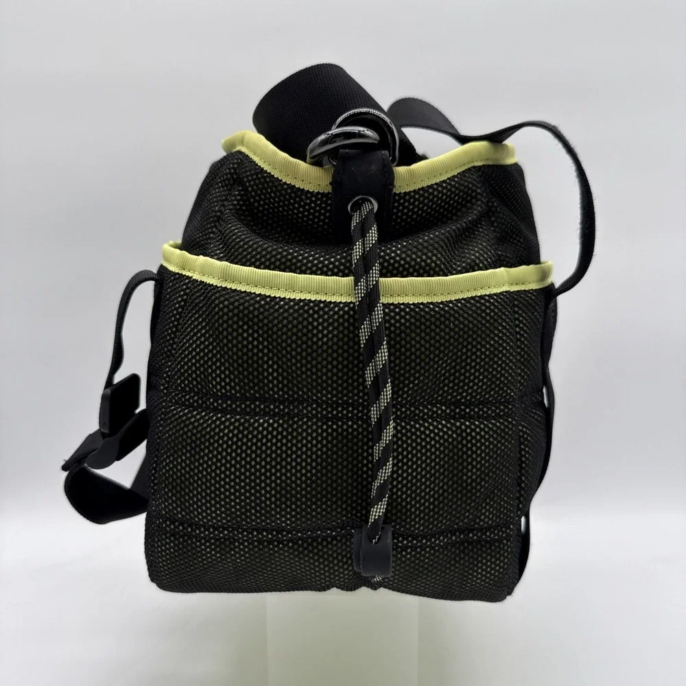 Lululemon Dash‎ All Day Bucket bag *6.5L Black/Lemon Vibe